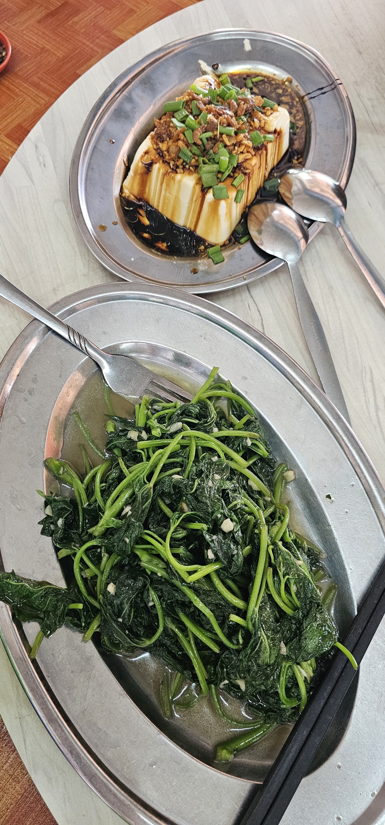 潮洲平瓦煲肉骨茶 10